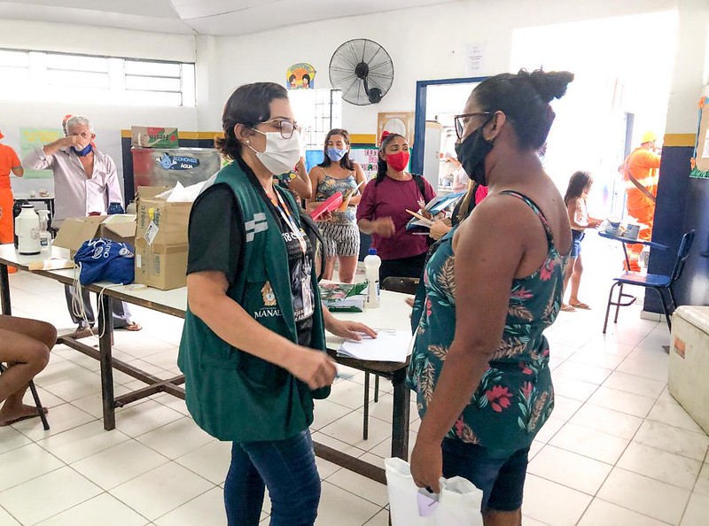 Comunidade ribeirinha recebe ação cidadã da Prefeitura de Manaus