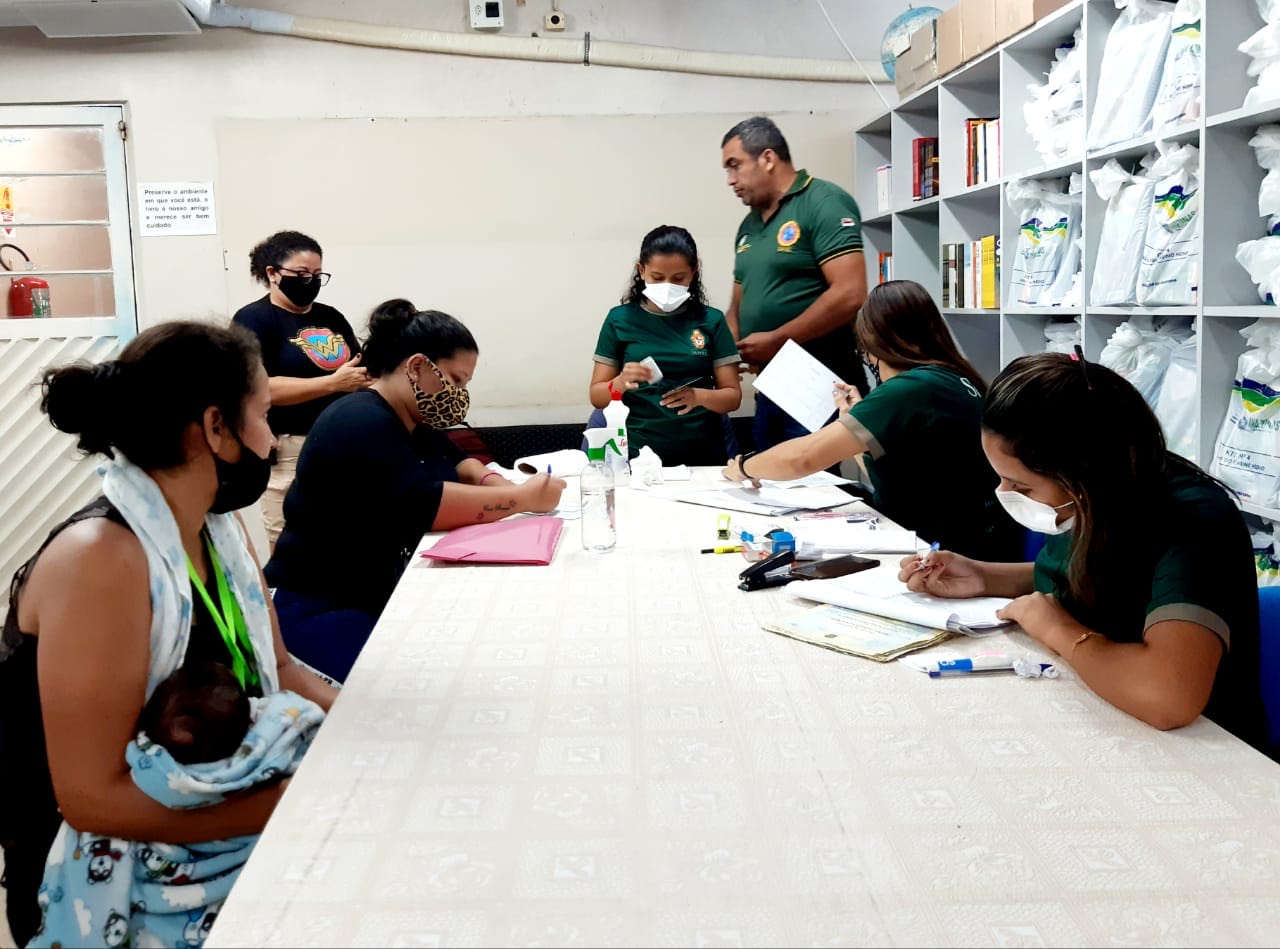 Prefeitura de Manaus leva ação de cidadania aos moradores do bairro Redenção