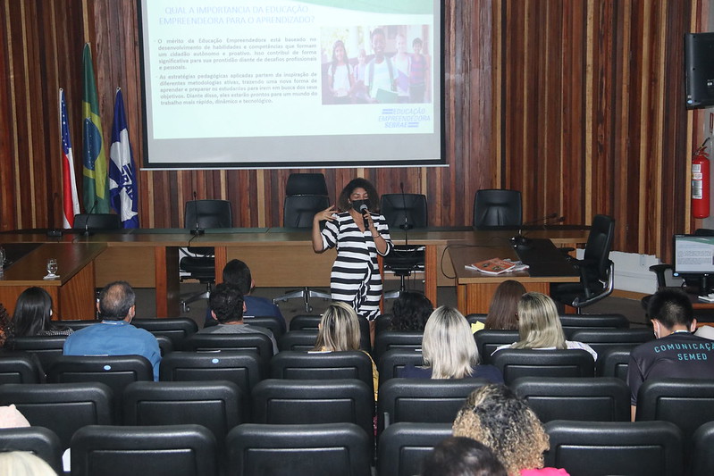 Prefeitura realiza mobilização do programa ‘Educação Empreendedora’ em parceria com o Sebrae-AM