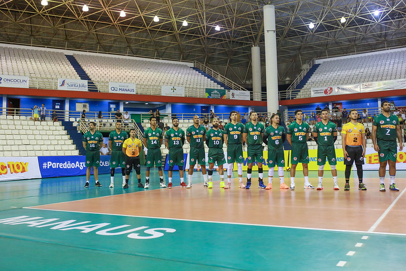 Prefeito David Almeida comemora vitória do Manaus Vôlei/TecToy pela segunda rodada da competição nacional