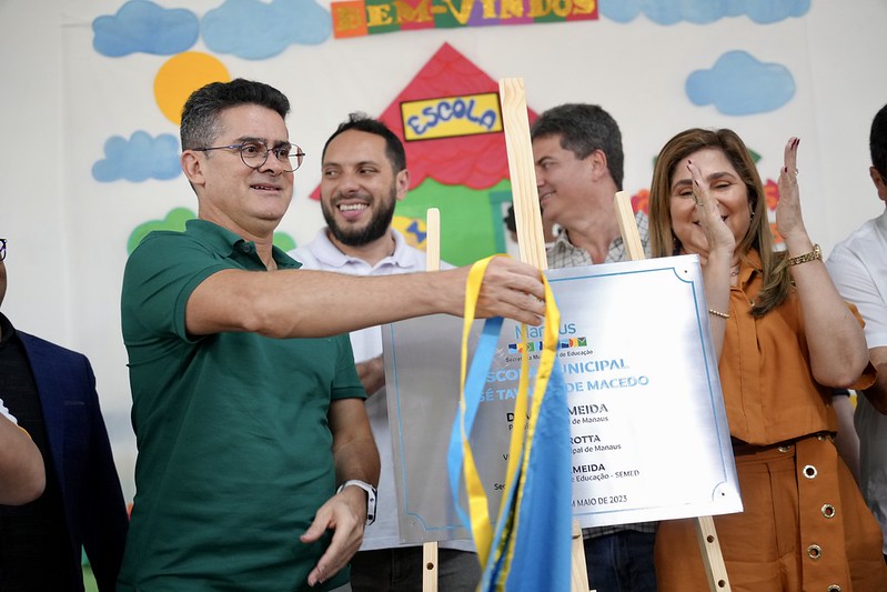 Prefeitura de Manaus entrega escola no bairro Santa Luzia totalmente reformada