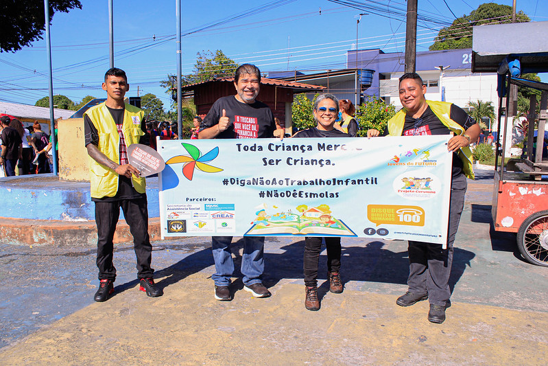 Prefeitura realiza caminhada alusiva ao Dia Internacional de Combate ao Trabalho Infantil