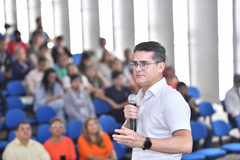 Instituto Paraná: David Almeida é o prefeito de capital com a segunda maior aprovação do País