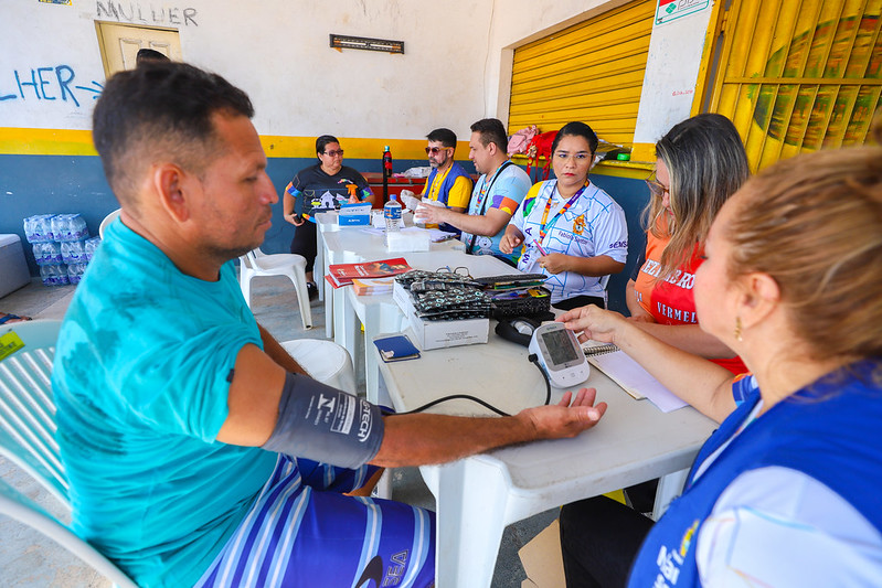 Prefeitura realiza ação de saúde em complexo esportivo da zona Leste no Dia do Homem