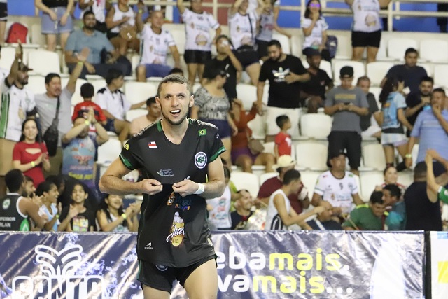 Com apoio da prefeitura, 50ª edição da Taça Brasil de Futsal movimenta a Arena Amadeu Teixeira