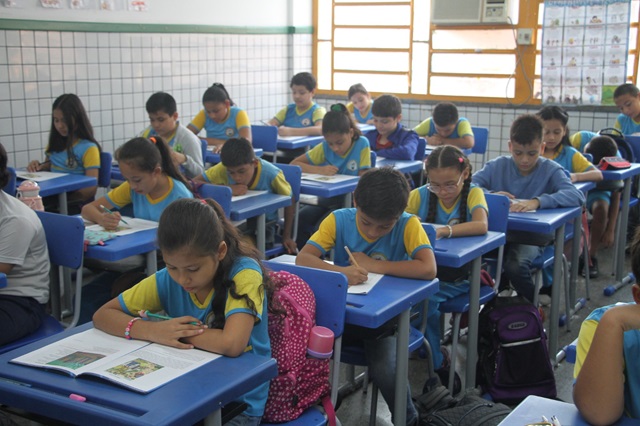 Em um ano, Prefeitura de Manaus aponta crescimento na fase de alfabetização na rede municipal de ensino